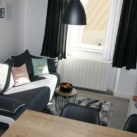 Stylish Apartment In City Center Pula Ngoại thất bức ảnh